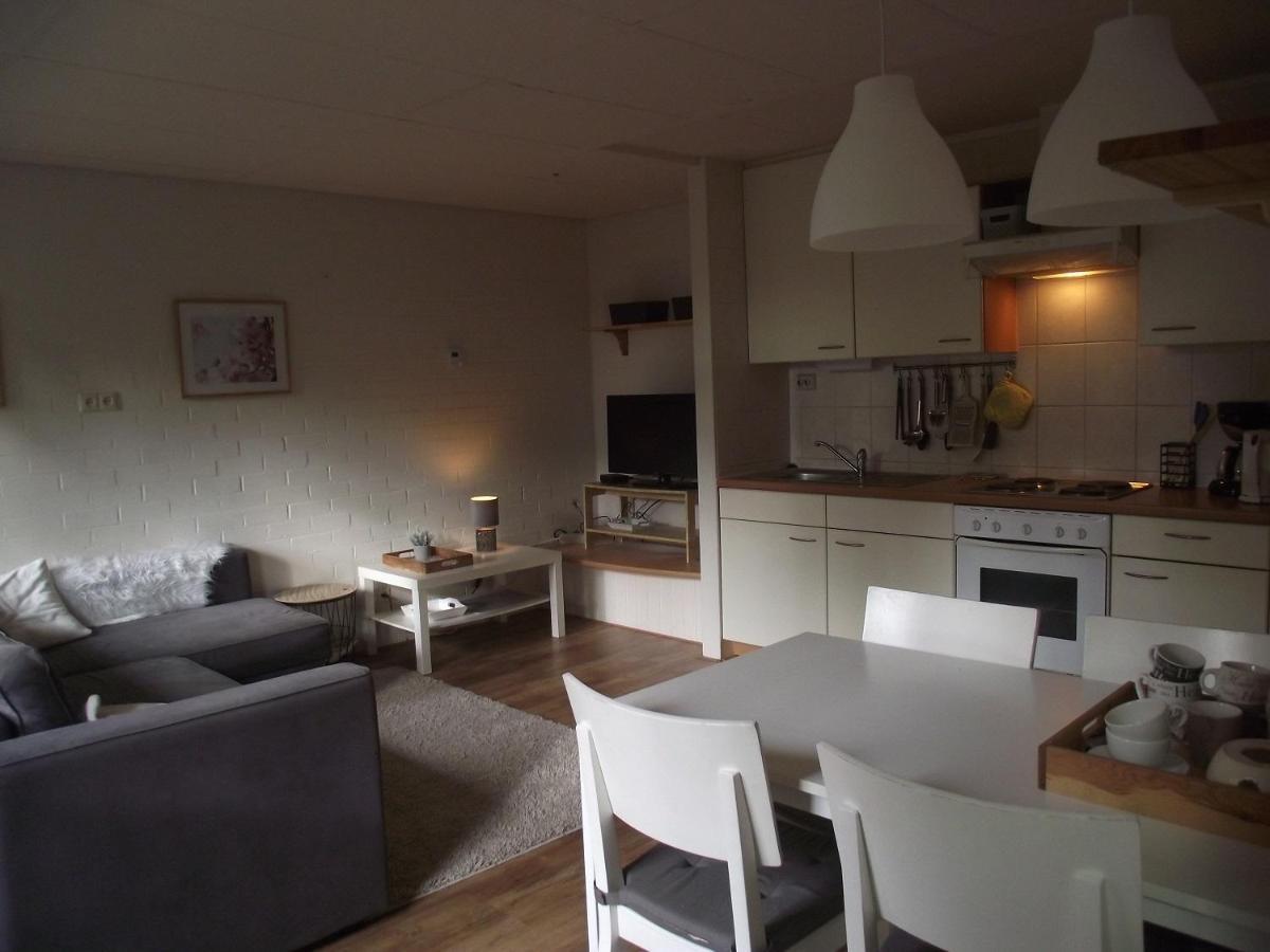 Vakantiehuisjes Landgoed Sonneborghe Kollumerzwaag Buitenkant foto